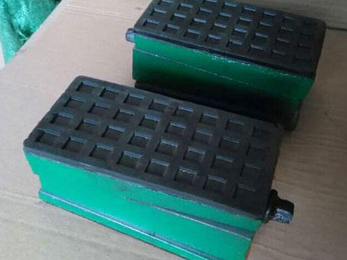 S78-2三層防震墊鐵